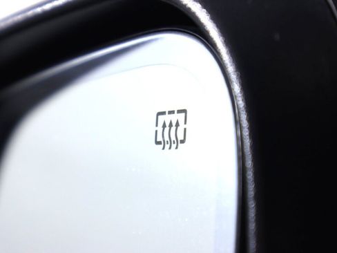 Used 2019 Dodge Durango R/T w/ Technology Group AWD/4WD image 34