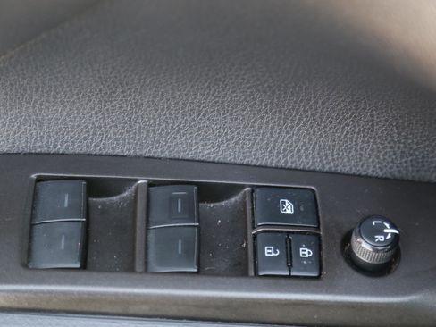 Used 2021 Toyota Camry LE image 8