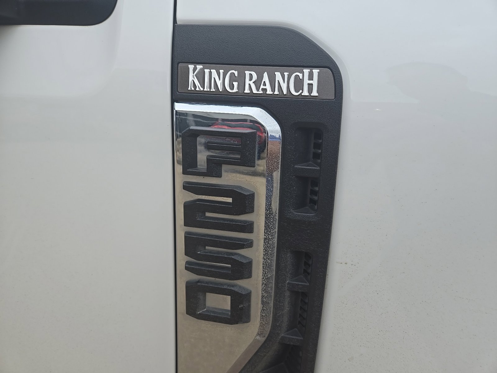 Used 2024 Ford F250 King Ranch w/ FX4 Off-Road Package AWD/4WD image 4