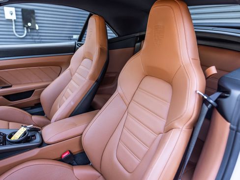 Certified 2026 Porsche 911 Carrera 4S AWD/4WD image 5
