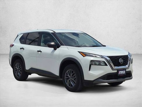 Used 2023 Nissan Rogue S FWD image 3