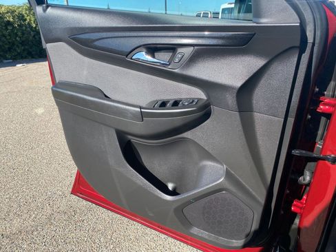 Used 2025 Chevrolet TrailBlazer LT image 21