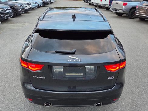 Used 2017 Jaguar F-PACE Prestige image 13