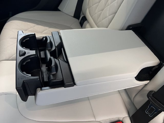 Used 2023 BMW X5 xDrive45e AWD/4WD image 30