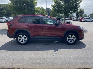 Used 2021 Toyota RAV4 LE FWD video 2