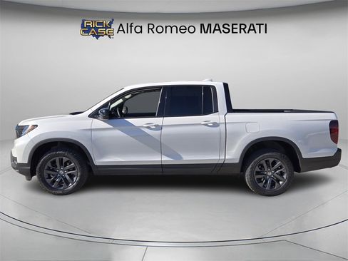 Used 2025 Honda Ridgeline Sport image 3