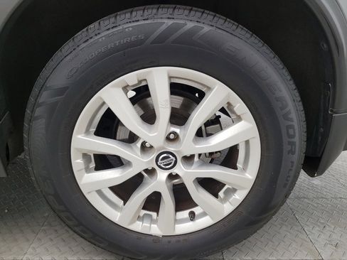 Used 2019 Nissan Rogue SV FWD image 31
