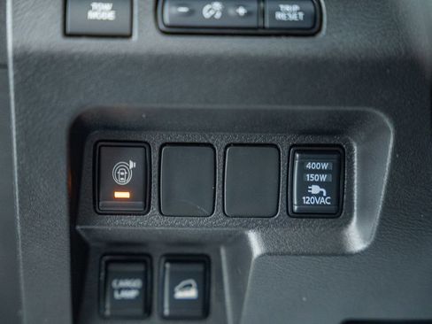 Used 2024 Nissan Frontier PRO-4X w/ Pro Convenience Package image 44