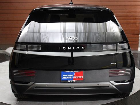 Used 2024 Hyundai Ioniq 5 SEL image 2