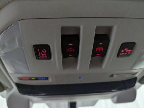 Used 2019 Subaru Ascent Limited AWD/4WD image 26