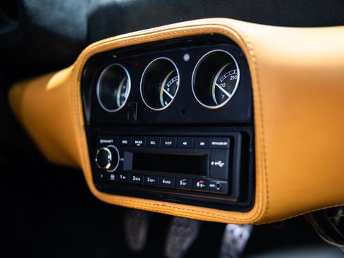 Used 1995 Ferrari F355 Berlinetta image 38