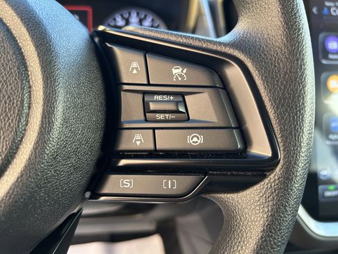 Used 2024 Subaru Crosstrek 2.0i Premium w/ Popular Package #4 image 23