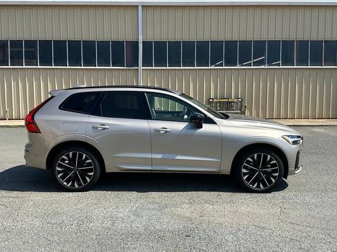 Used 2026 Volvo XC60 B5 Ultra w/ Protection Package Premier AWD/4WD image 9