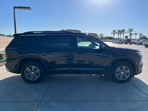 Used 2026 Chevrolet Traverse LT w/ Driver Confidence Package FWD image 5