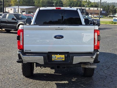 Used 2023 Ford F250 Lariat w/ FX4 Off-Road Package image 25