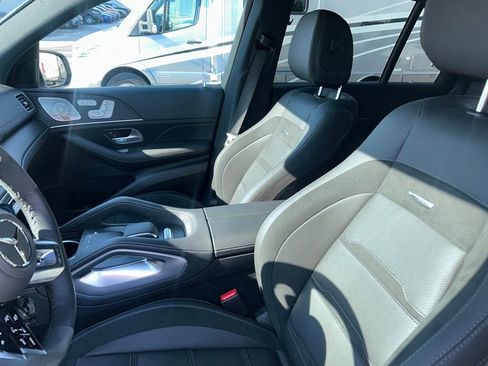 Used 2025 Mercedes-Benz GLE 53 AMG 4MATIC image 10