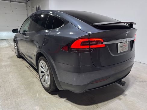 Used 2019 Tesla Model X Long Range image 5