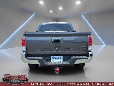 Used 2023 Toyota Tacoma TRD Off-Road AWD/4WD image 5