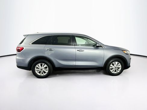 Used 2019 Kia Sorento FWD image 10