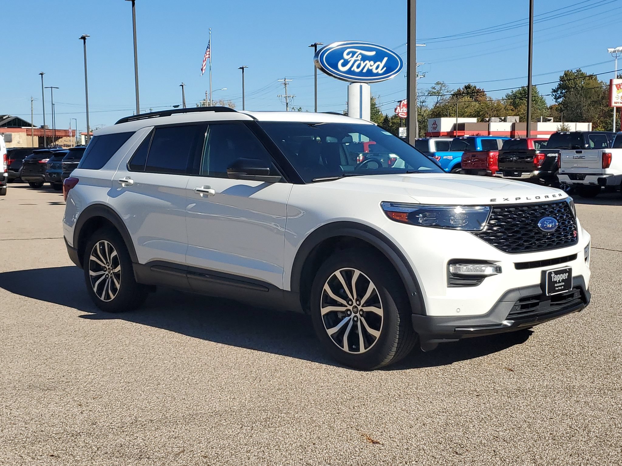 Used 2020 Ford Explorer ST w/ Premium Technology Package AWD/4WD image 3