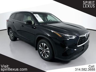 Used 2023 Toyota Highlander XLE