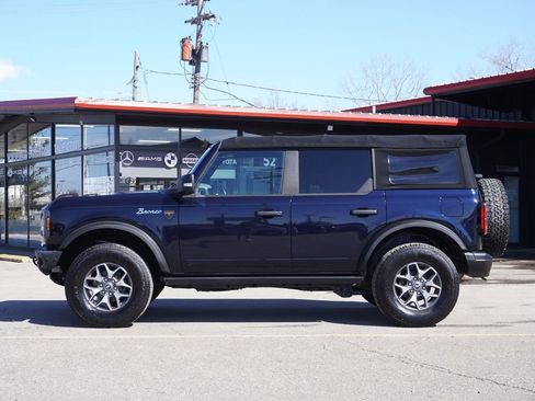 Used 2021 Ford Bronco Badlands image 4