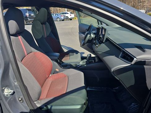 Used 2023 Toyota Corolla SE image 10