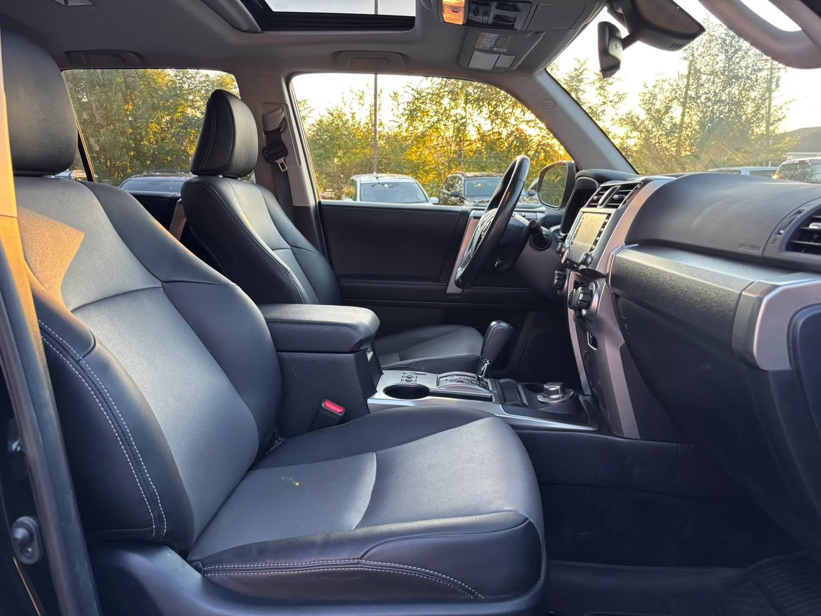 Used 2023 Toyota 4Runner SR5 Premium w/ Moonroof Package AWD/4WD image 21