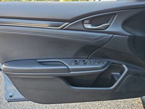 Used 2021 Honda Civic Sport Touring image 13