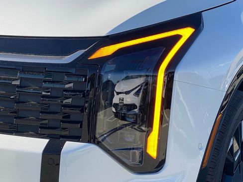 New 2026 Kia Sportage SX Prestige AWD/4WD image 8