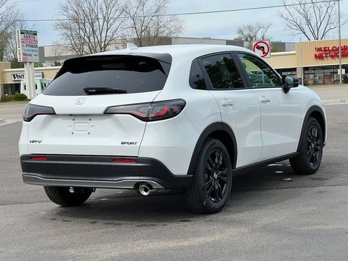 New 2026 Honda HR-V Sport image 8