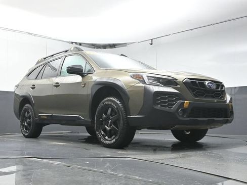 Certified 2025 Subaru Outback Wilderness AWD/4WD image 35
