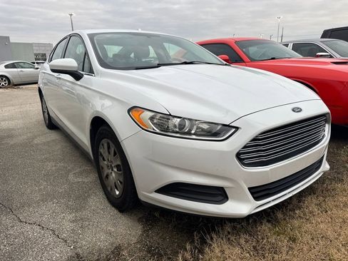Used 2014 Ford Fusion S image 3