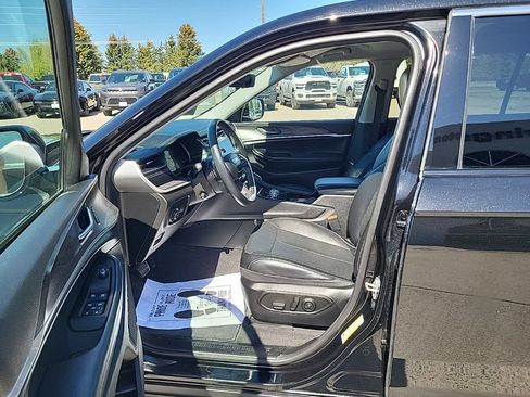 Used 2021 Jeep Grand Cherokee L Limited w/ Luxury Tech Group II AWD/4WD image 10