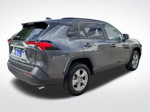 Used 2025 Toyota RAV4 XLE FWD image 6