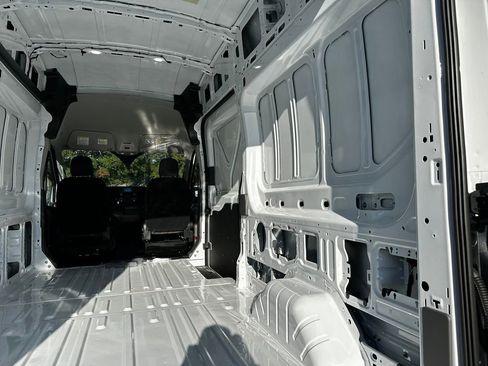 New 2025 Ford Transit 350 148 High Roof image 39