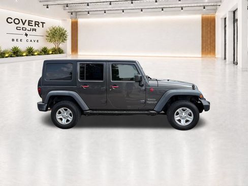 Used 2017 Jeep Wrangler Unlimited Sport w/ Max Tow Package AWD/4WD image 13