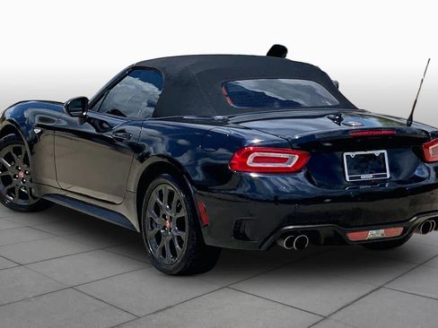 Used 2018 FIAT 124 Spider Abarth w/ Convenience Group RWD image 10
