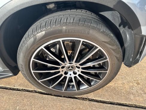 Used 2021 Mercedes-Benz GLC 300 image 22
