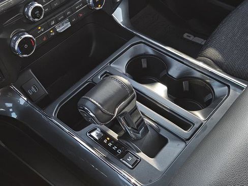 Used 2022 Ford F150 XLT w/ Equipment Group 302A High image 16