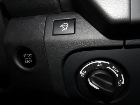 New 2026 Nissan Frontier SV w/ SV Convenience Package AWD/4WD image 23