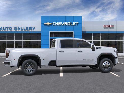 New 2026 GMC Sierra 3500 Denali Ultimate AWD/4WD image 6