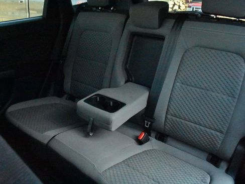 Used 2020 Ford Escape SE FWD image 18