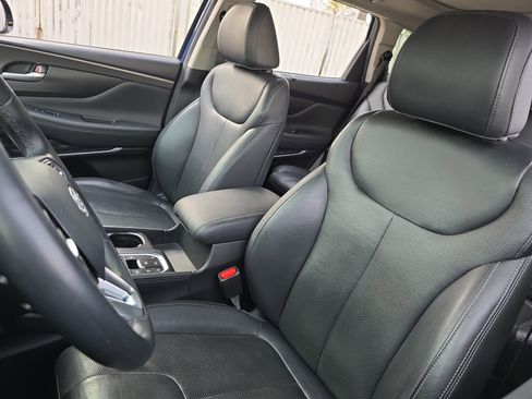 Used 2020 Hyundai Santa Fe Limited image 17