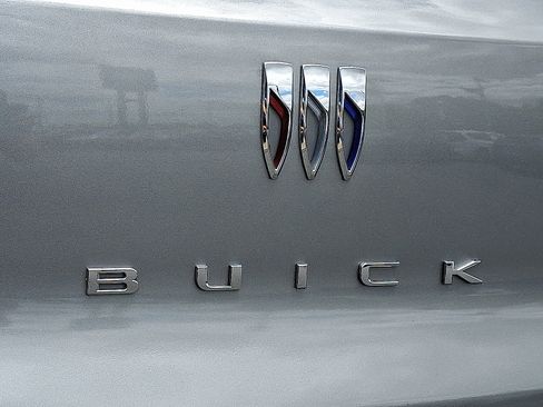 Used 2024 Buick Encore GX Preferred w/ Comfort Package FWD image 29