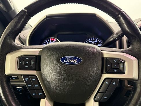 Used 2022 Ford F250 Lariat w/ Lariat Value Package image 27