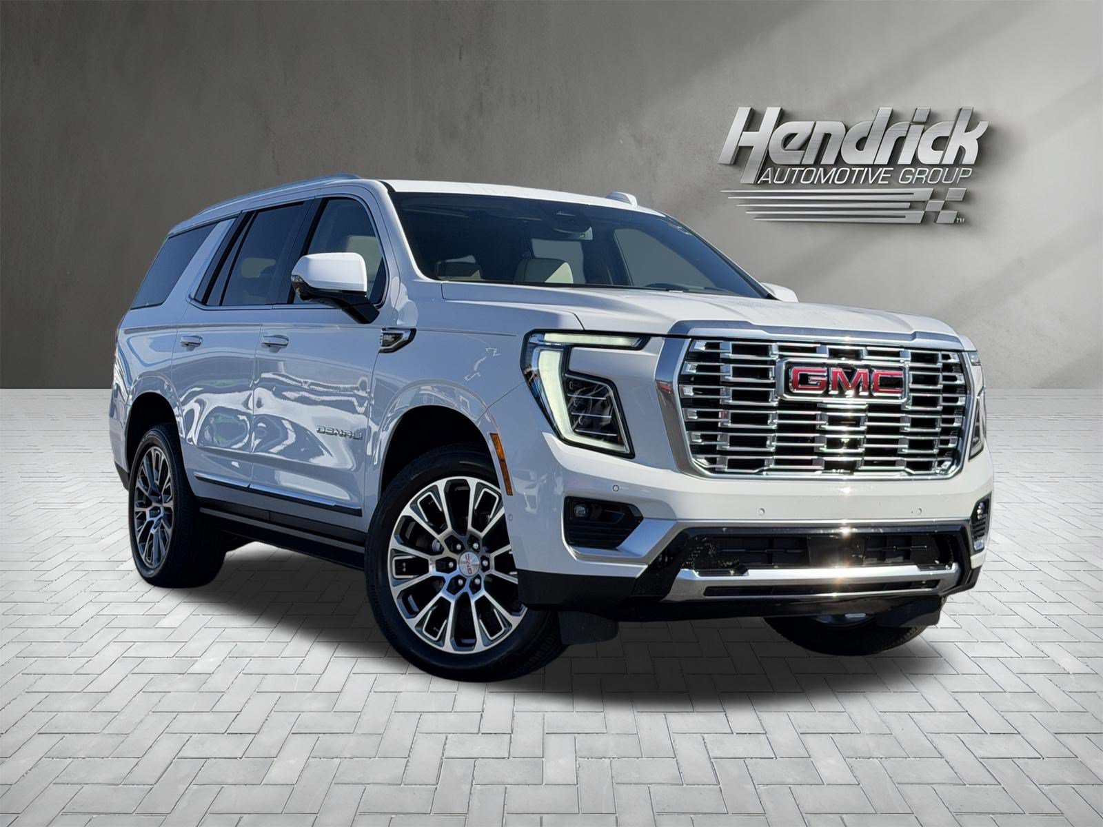 Used 2026 GMC Yukon Denali w/ Sun & Power Step Package RWD image 2