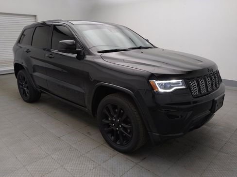Used 2021 Jeep Grand Cherokee Laredo X AWD/4WD image 13
