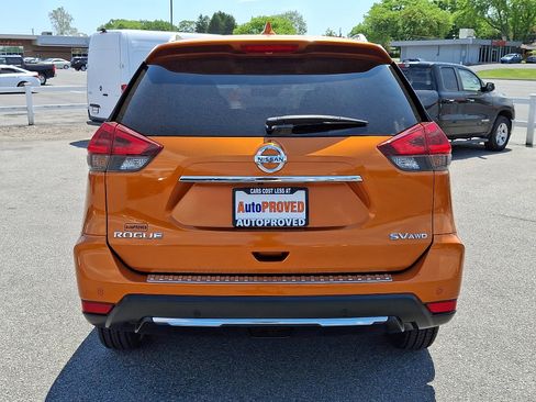 Used 2019 Nissan Rogue SV AWD/4WD image 5