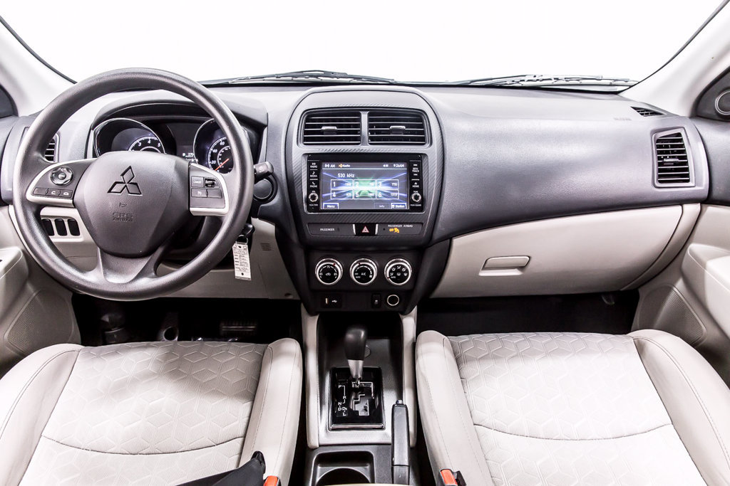 Used 2020 Mitsubishi Outlander Sport ES FWD image 17